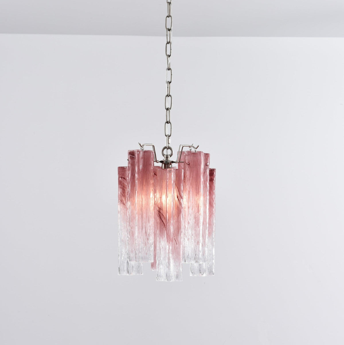 Lioroella lysekrone i Murano-glas med lyserød gradient