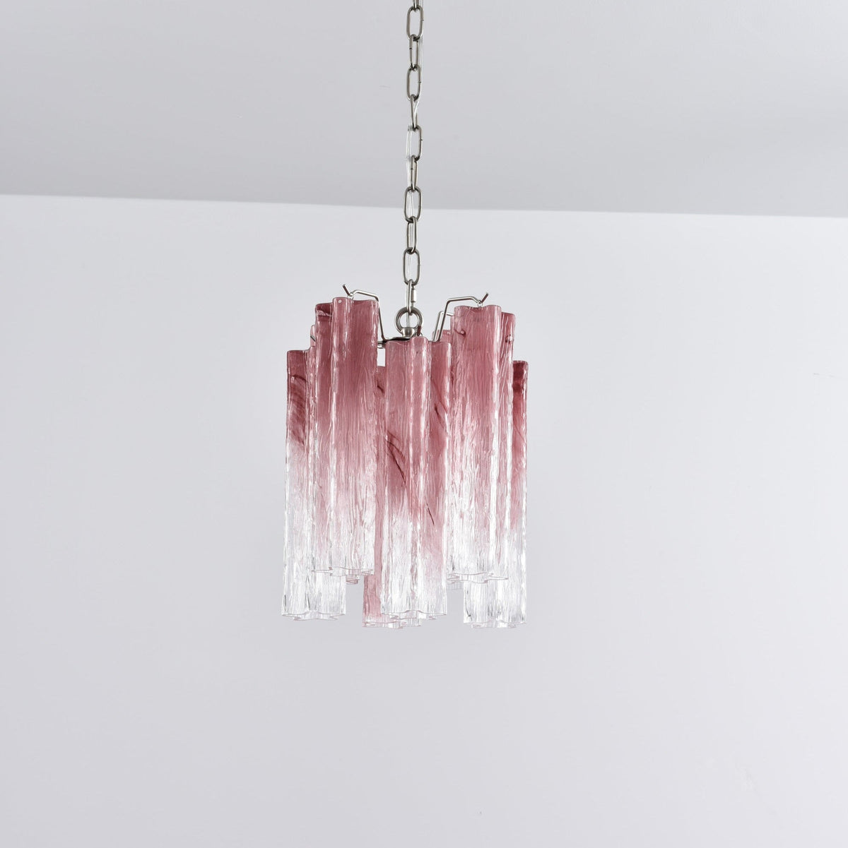 Lioroella lysekrone i Murano-glas med lyserød gradient