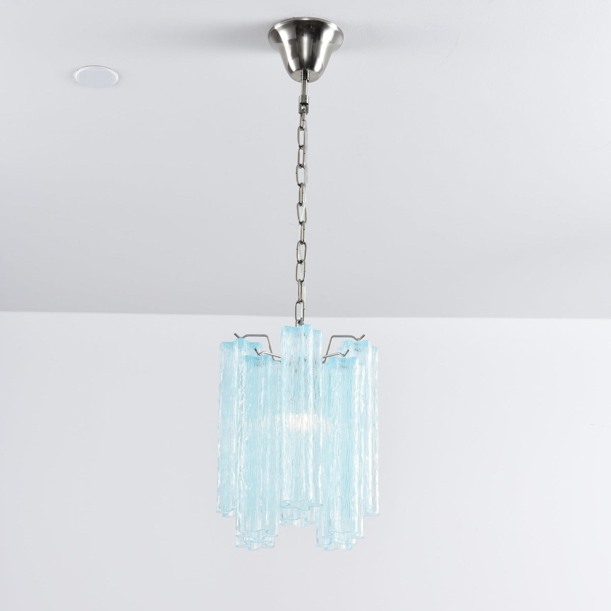Lioroella lysekrone i Murano-glas med lyserød gradient