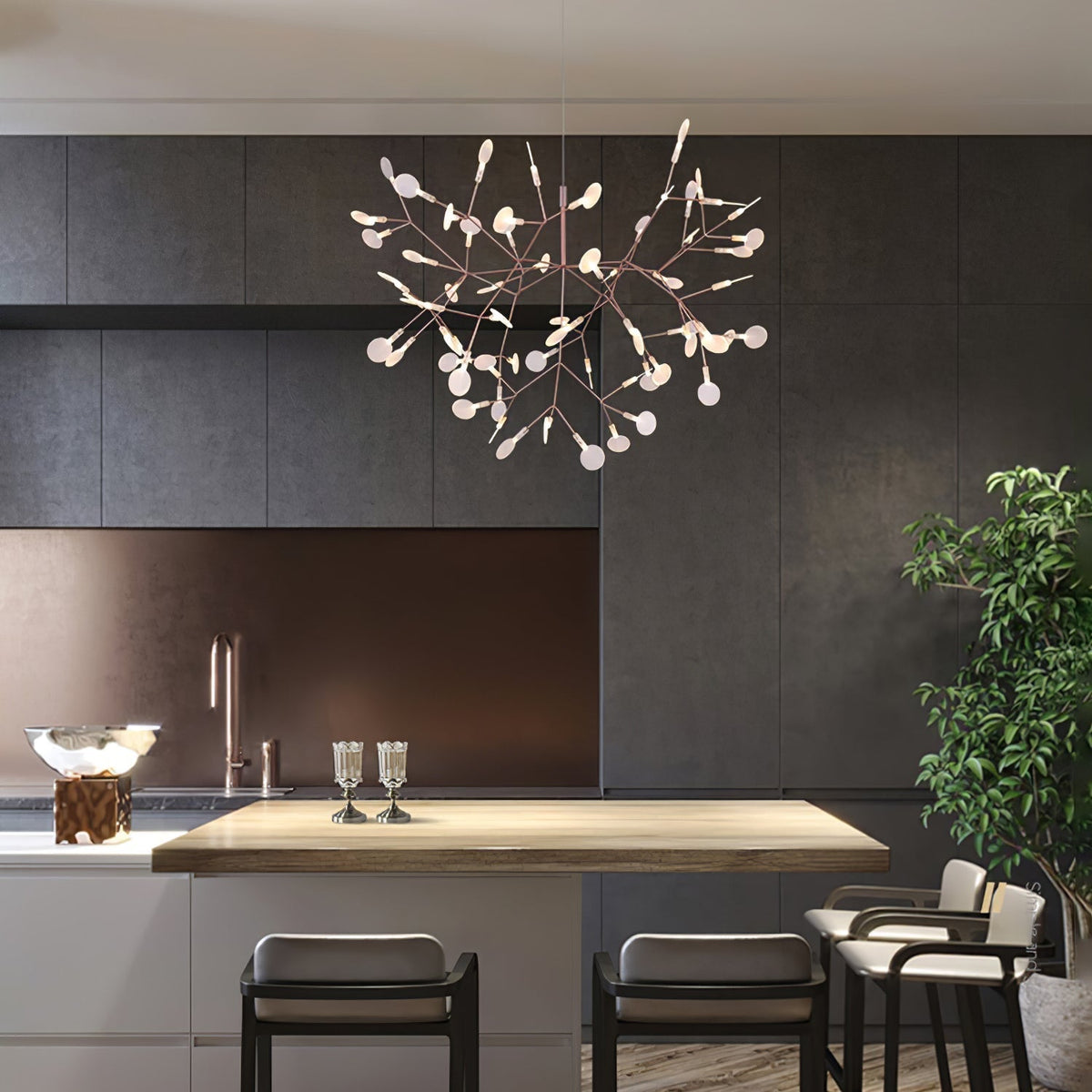 Auroreon lysekrone i rosaguld med LED-grene som ildfluer