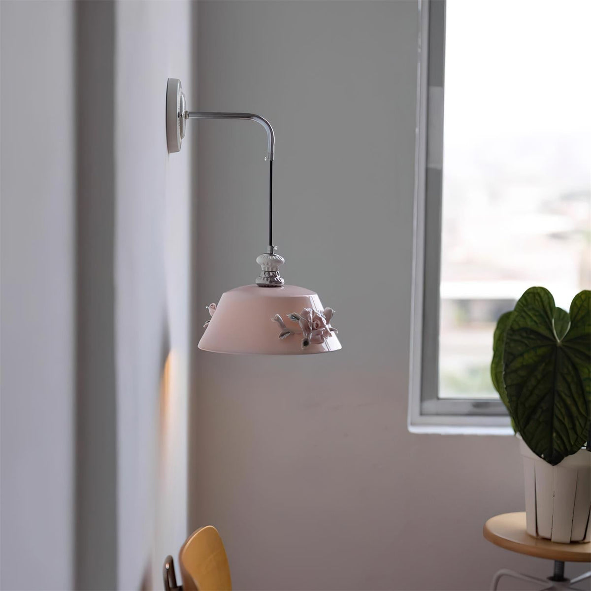Elaarora Wall Lamp