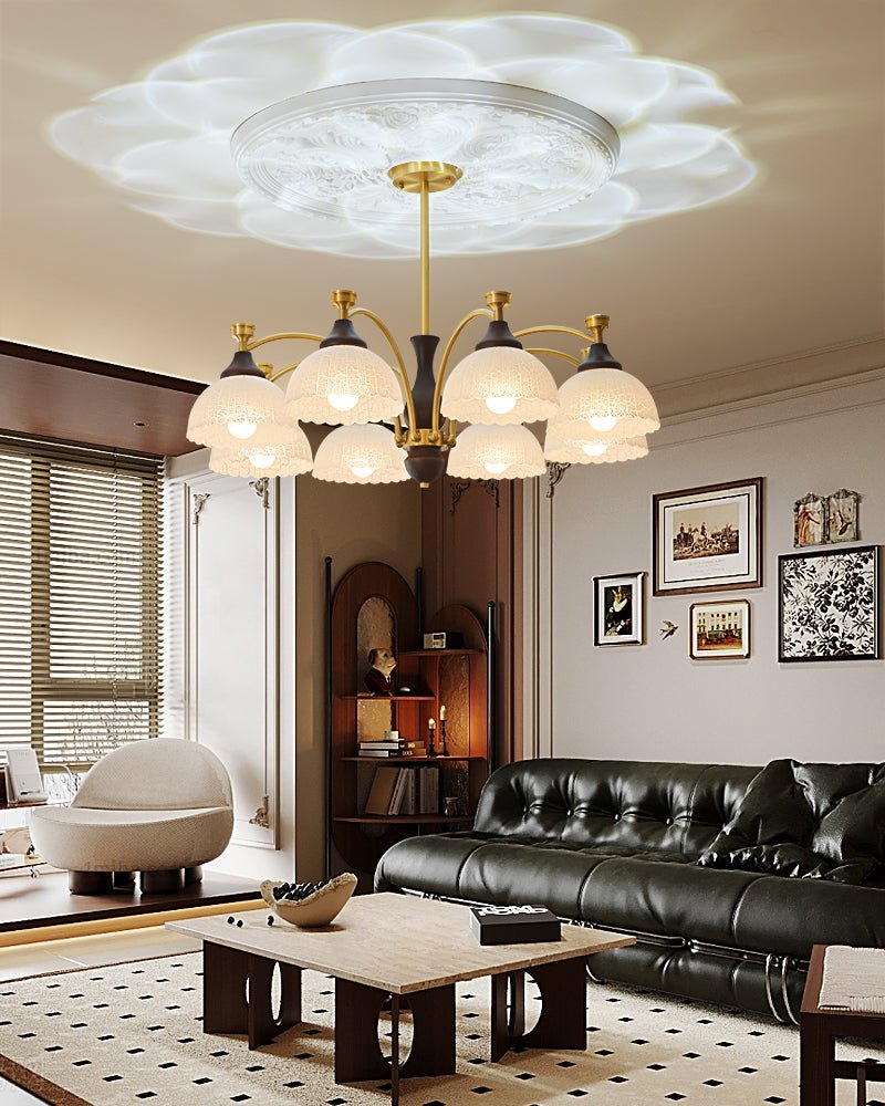 Avvynila traditionell elegant vintagekrona i mässing och trä