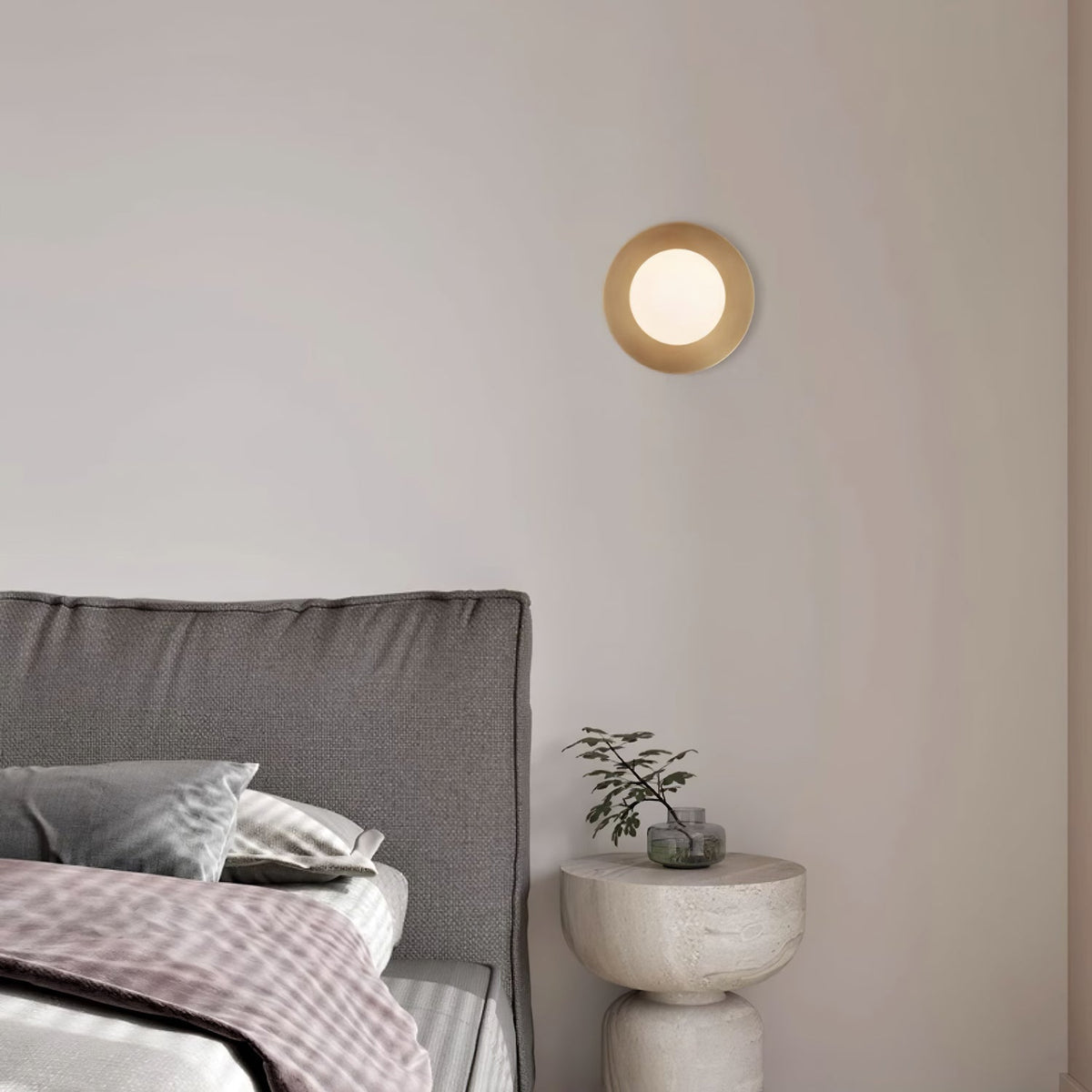 Elem modern minimalistisk rund vägglampa i konstglas och mässing