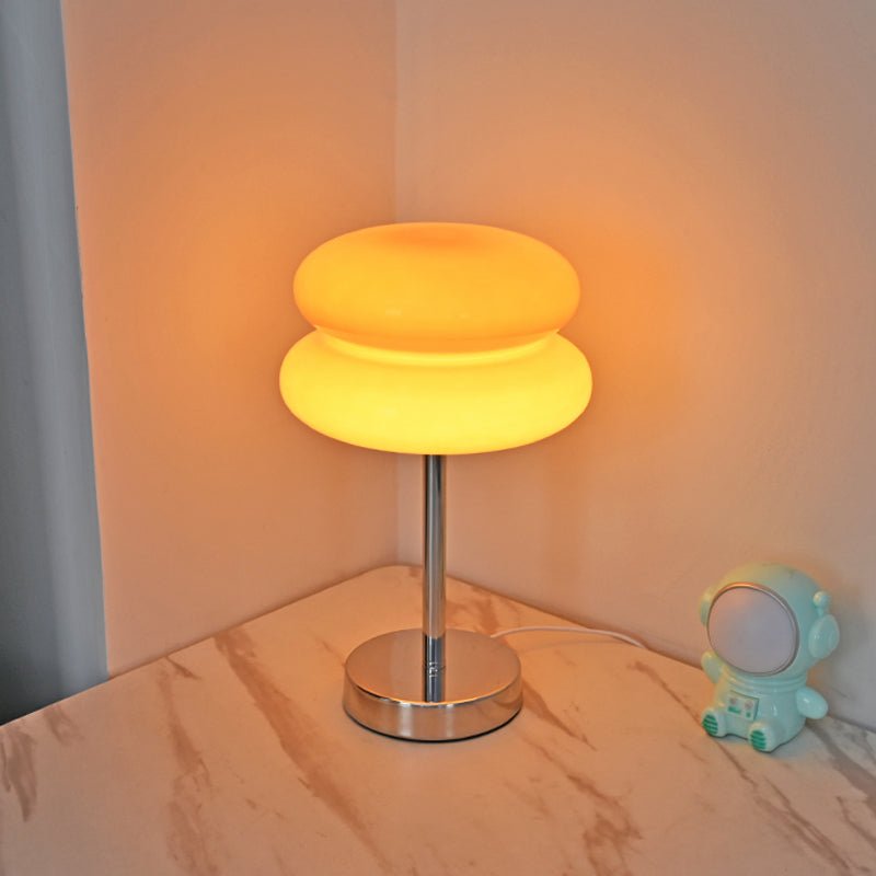 Celieria Orbit bordslampa i glas