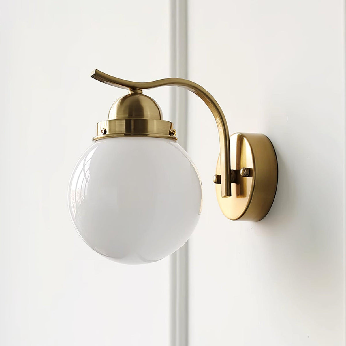 Velisette Wall Lamp