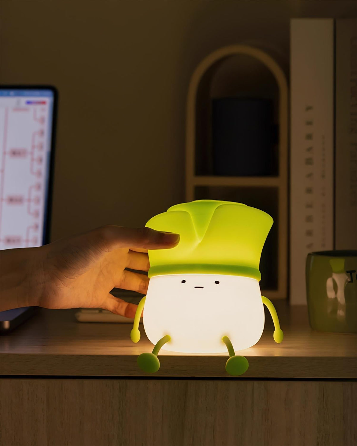 Avenuine Table Lamp
