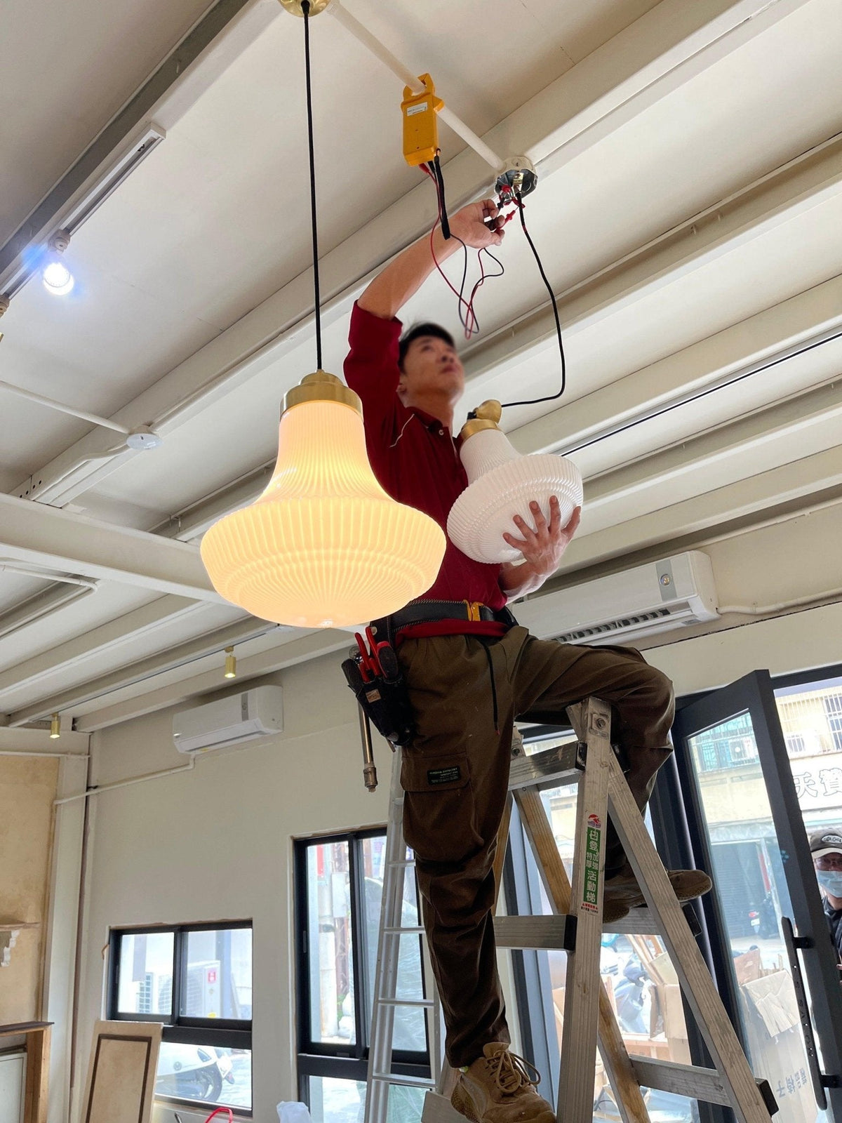 Duo Hengilampi Ópalgler Rifjað Bjöllulaga Messing Vintage