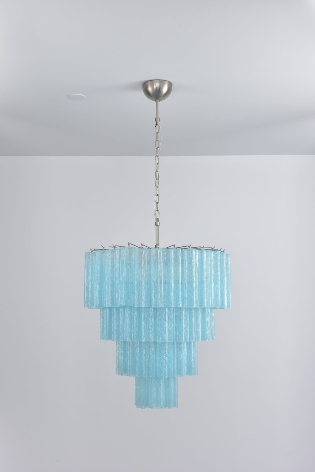 Candelabro Velanora elegante, vintage, em vidro em cascata e camadas