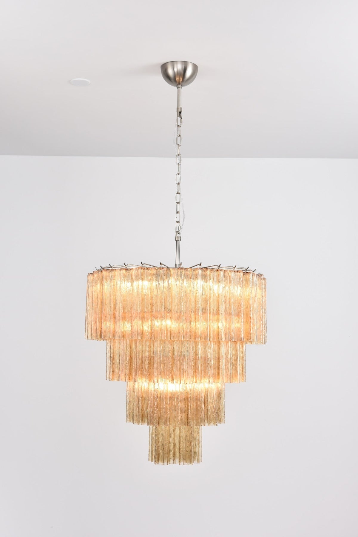 Candelabro Velanora elegante, vintage, em vidro em cascata e camadas