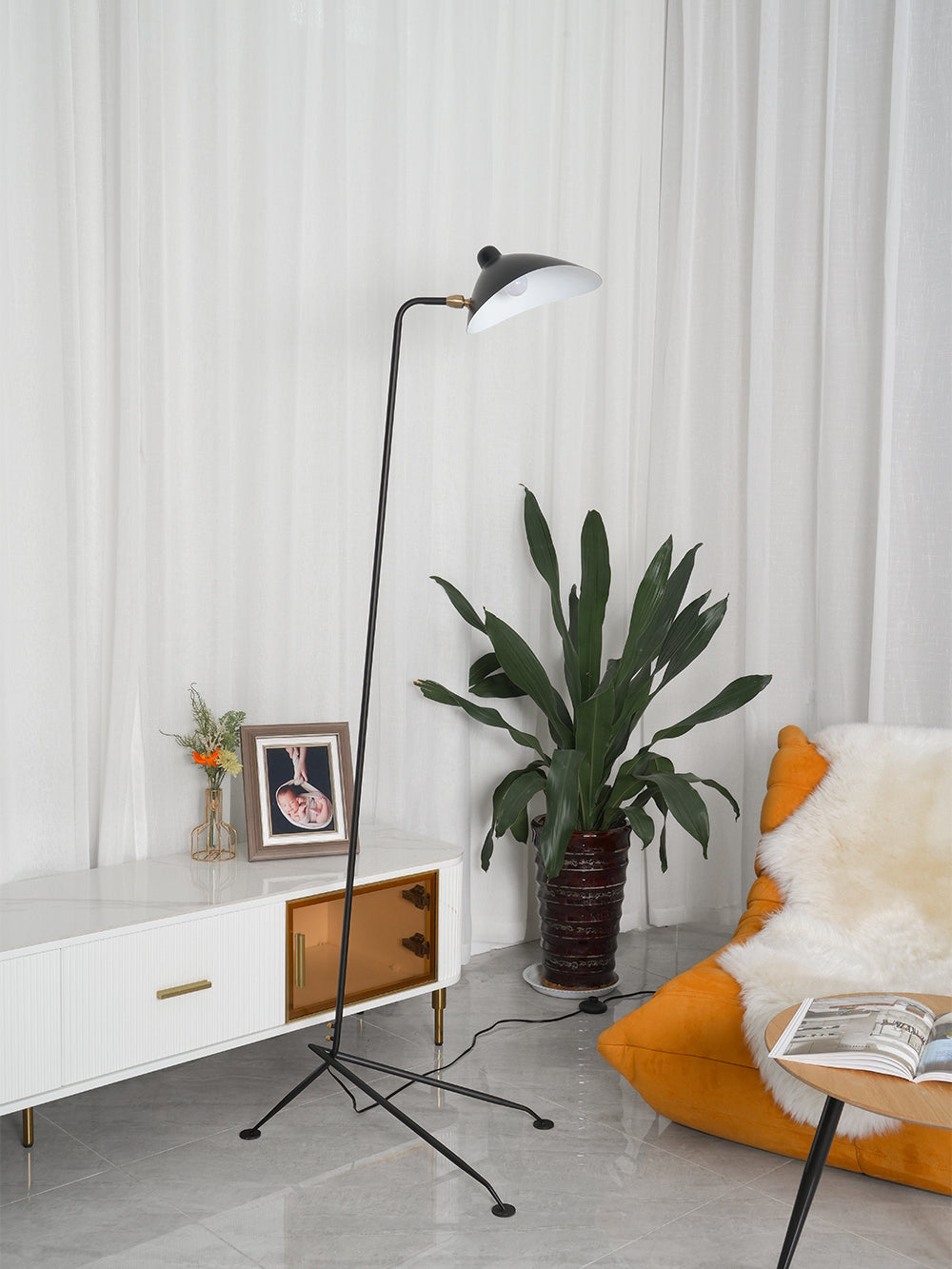 Candeeiro de pé minimalista Nellie