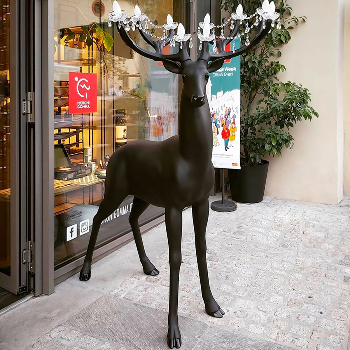 Veluaine-gulvlampe med hjortefigur, legende og kunstnerisk