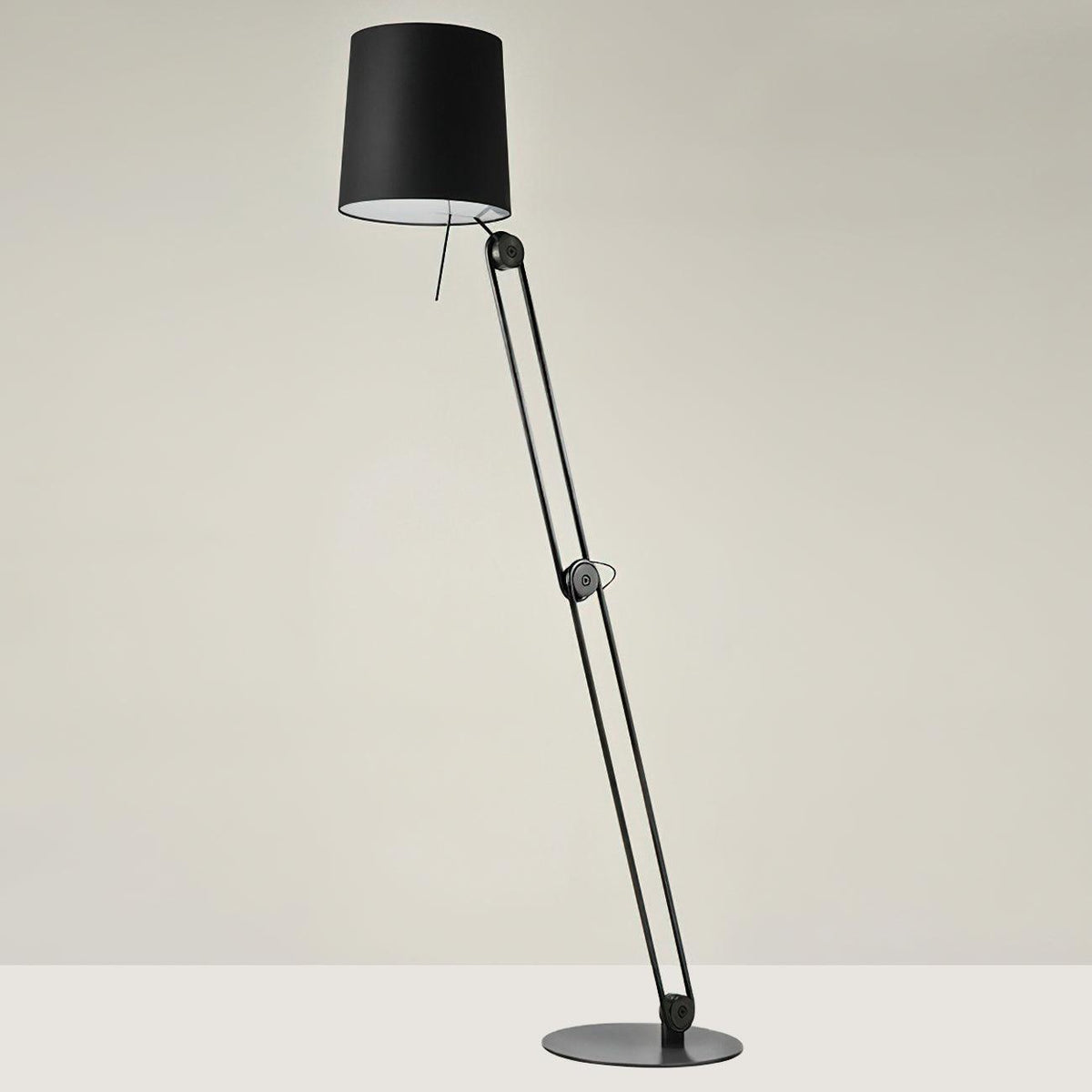 Zarina minimalistisk gulvlampe i stof