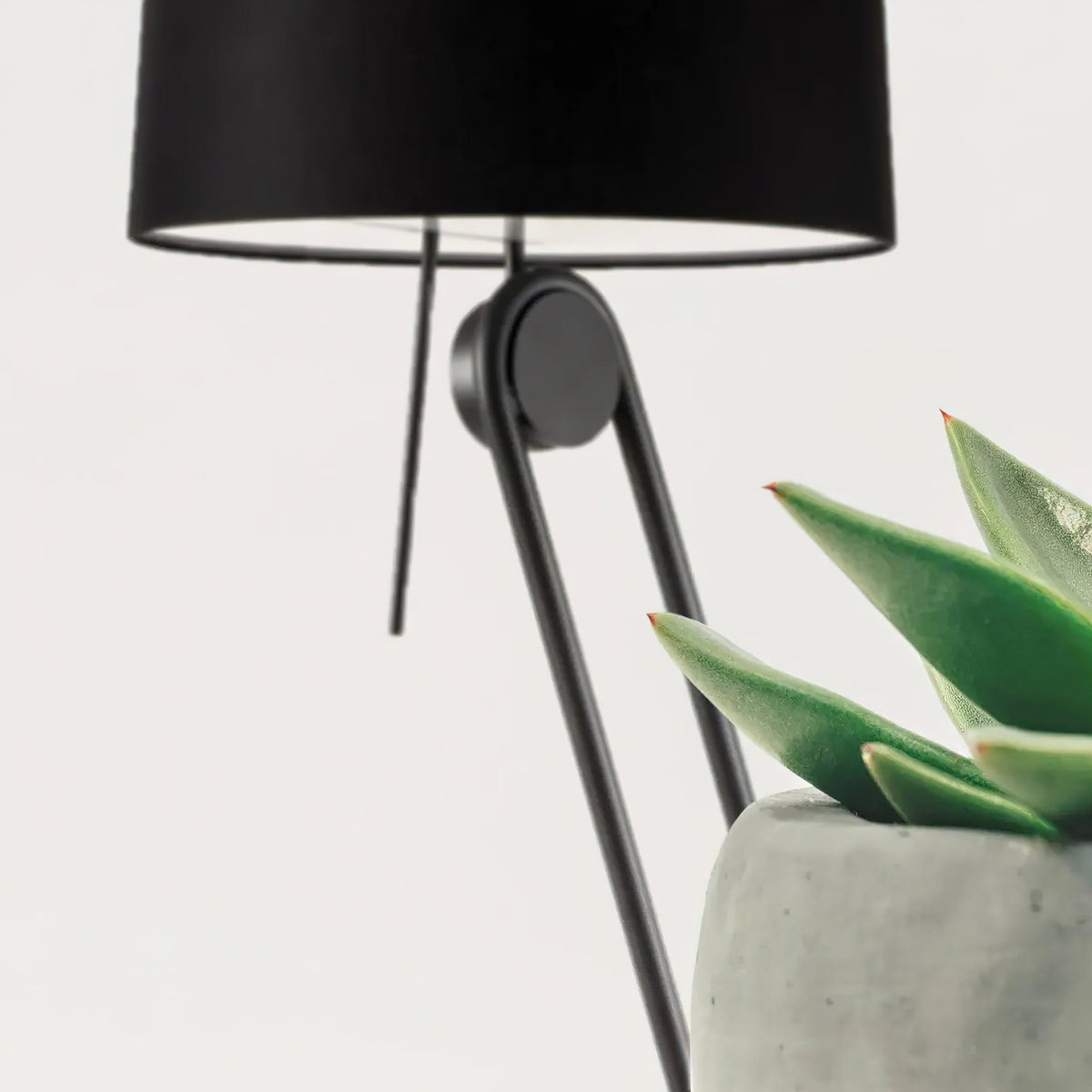 Zarina minimalistisk gulvlampe i stof