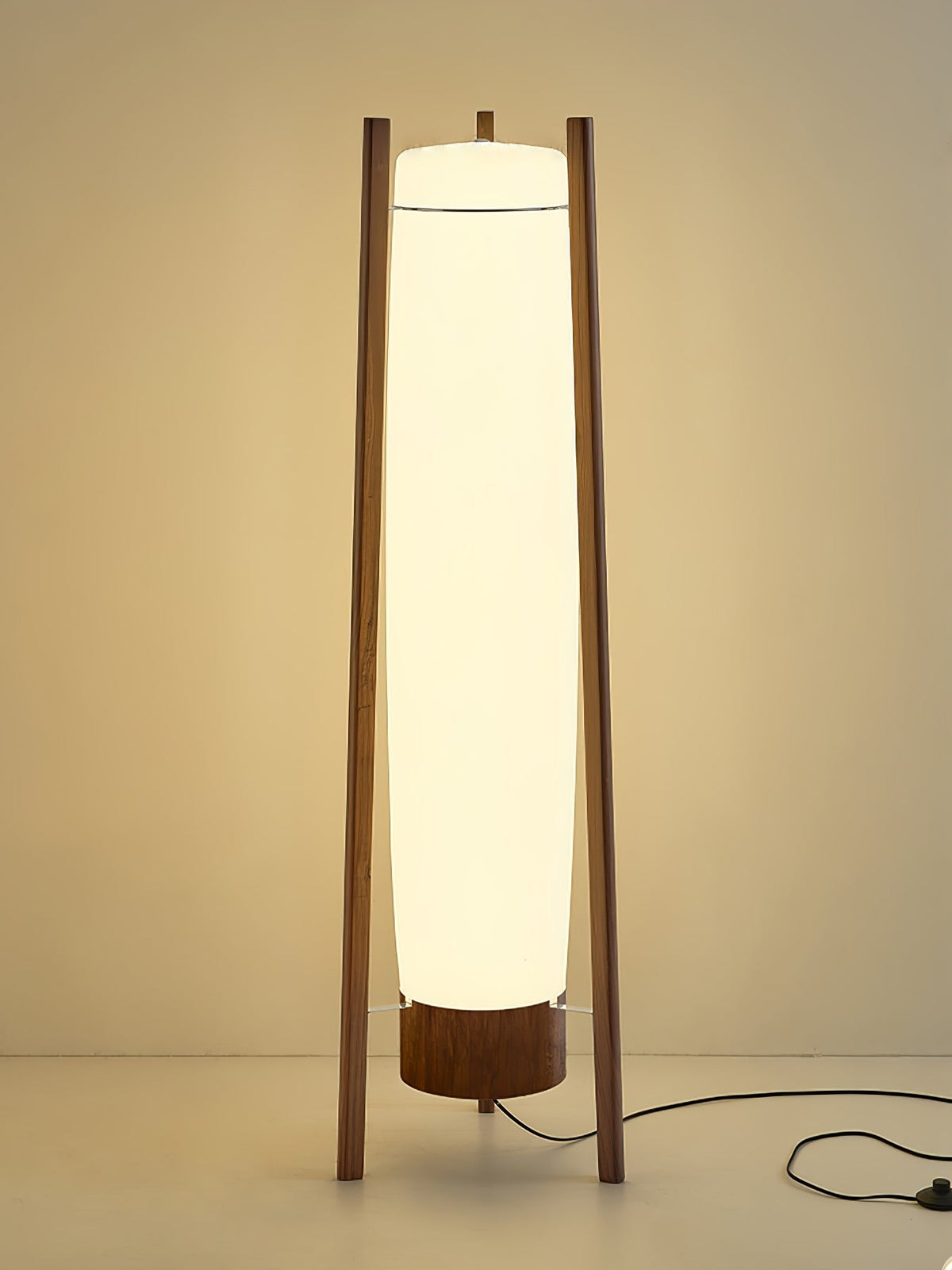 Zezoraril wabi-sabi-golvlampa i trä