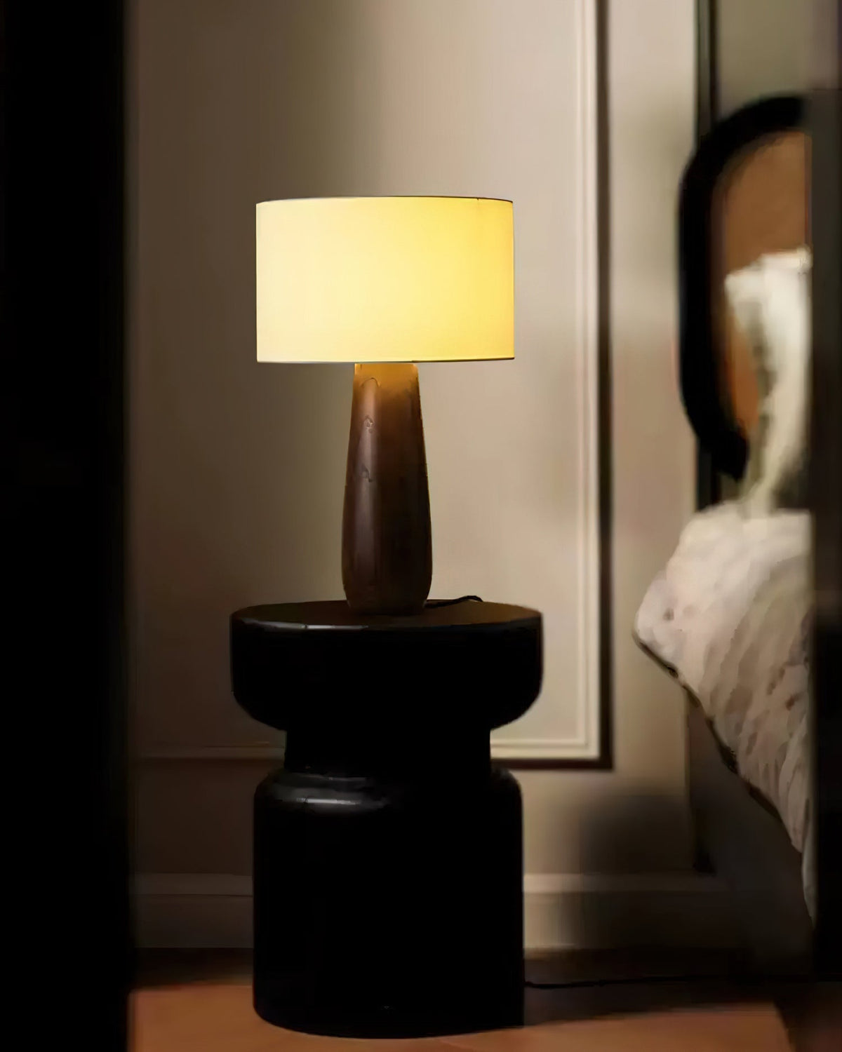 Aero nordisk bordslampa i tyg