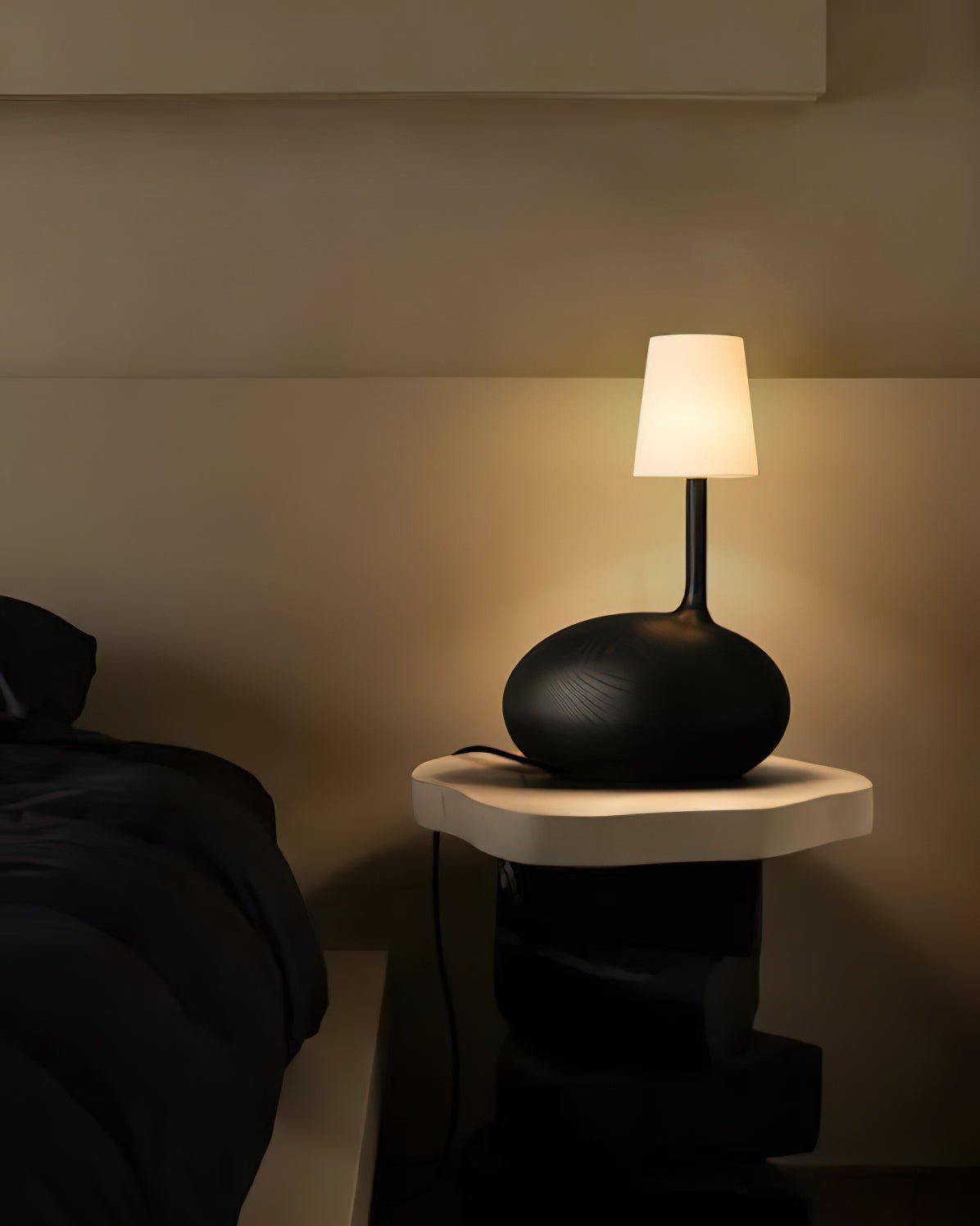 Brixten bordlampe i træ og stof
