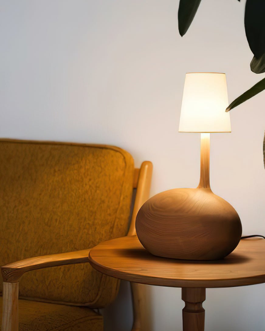 Brixten bordlampe i træ og stof