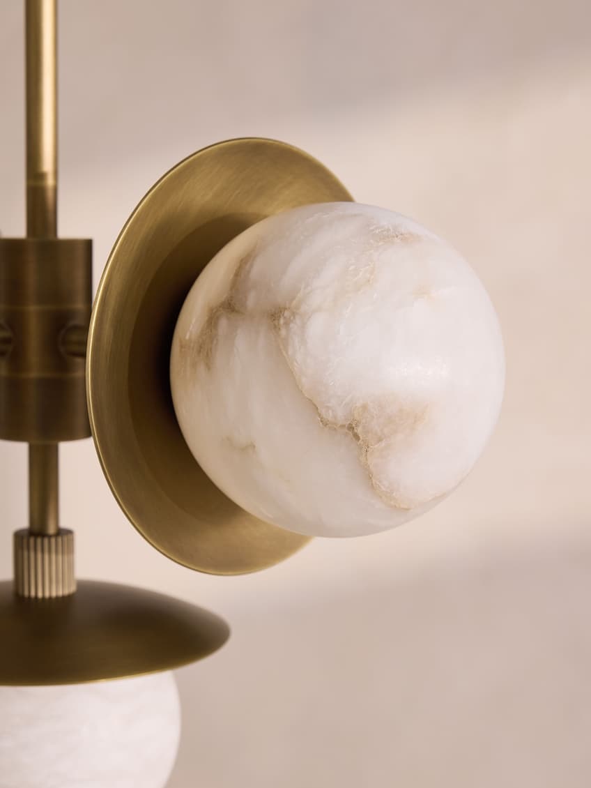 Candeeiro de teto Avenoian com esfera de alabastro