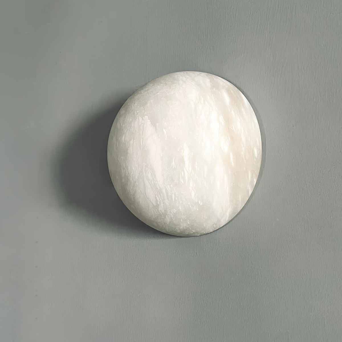 Albiaria Wabi-sabi-vägglampa i alabaster