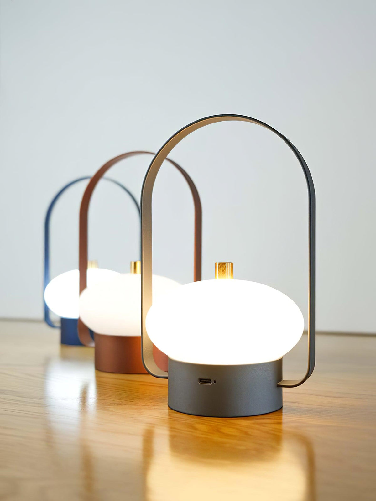 Talten Mid-Century Modern bordslampa