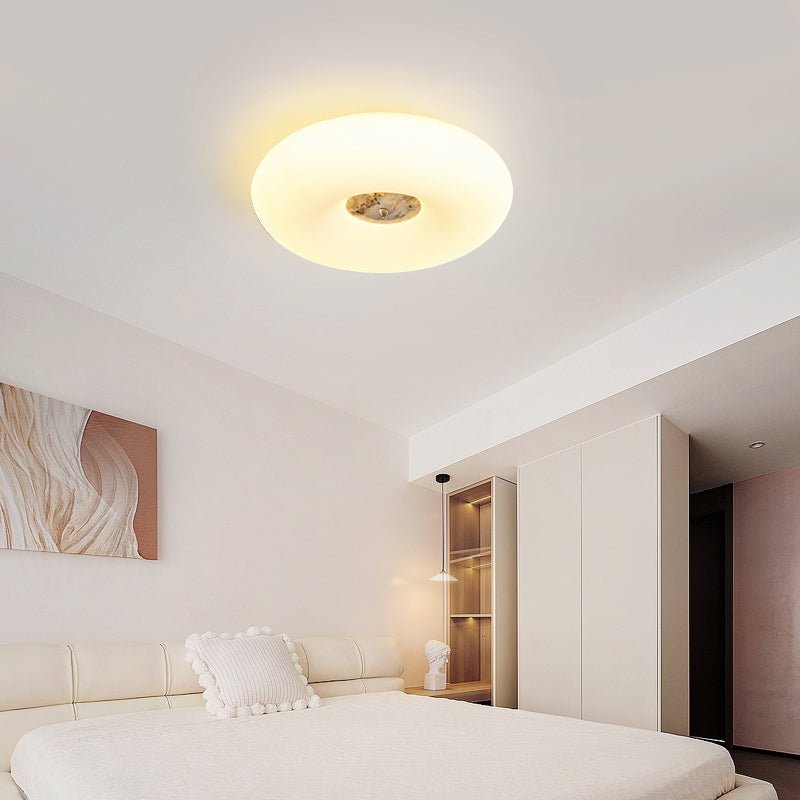 Flen loftslampe med ring i gul travertin
