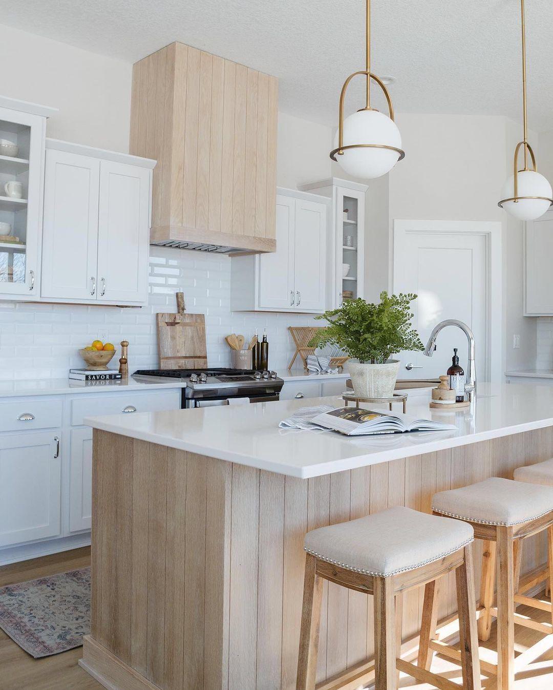 Brandonis moderne pendellampe i glas