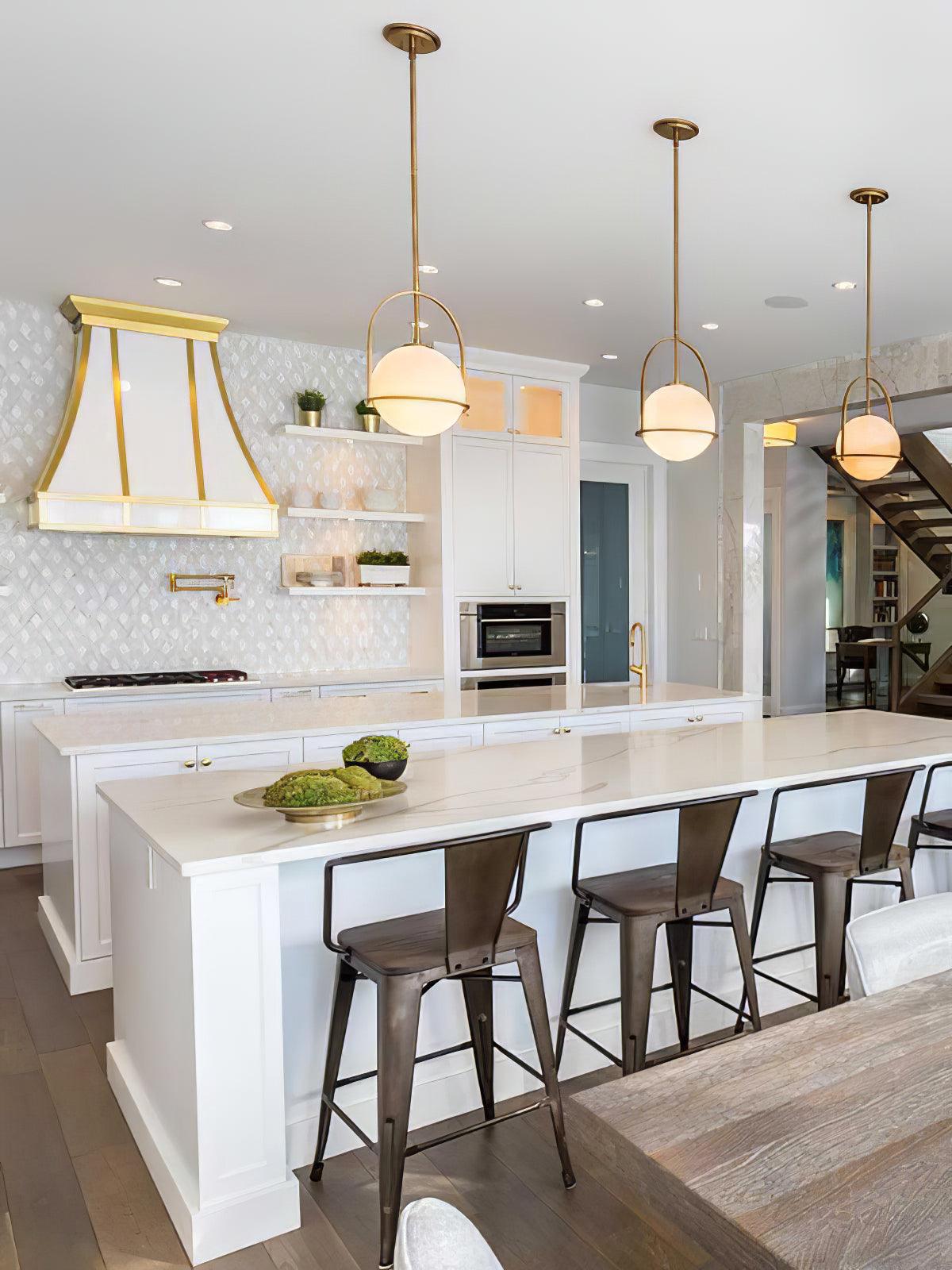 Brandonis moderne pendellampe i glas