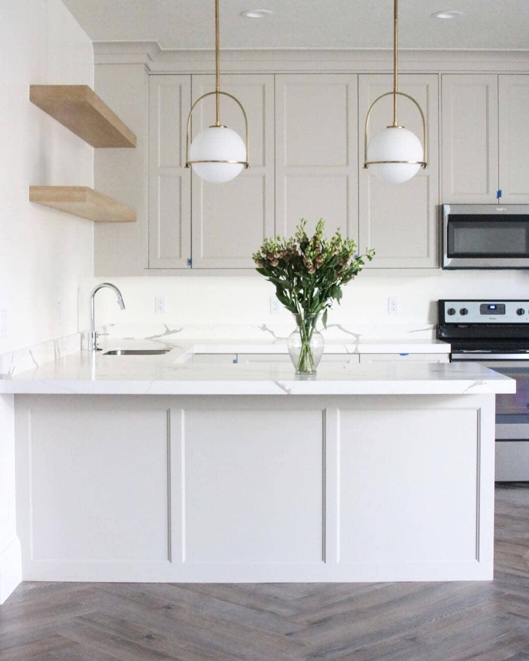 Brandonis moderne pendellampe i glas
