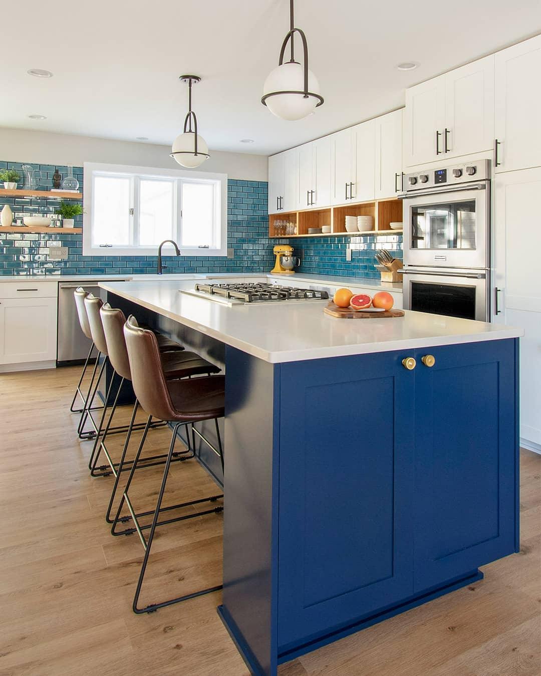 Brandonis moderne pendellampe i glas