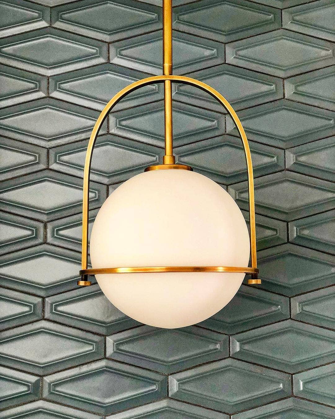 Brandonis moderne pendellampe i glas