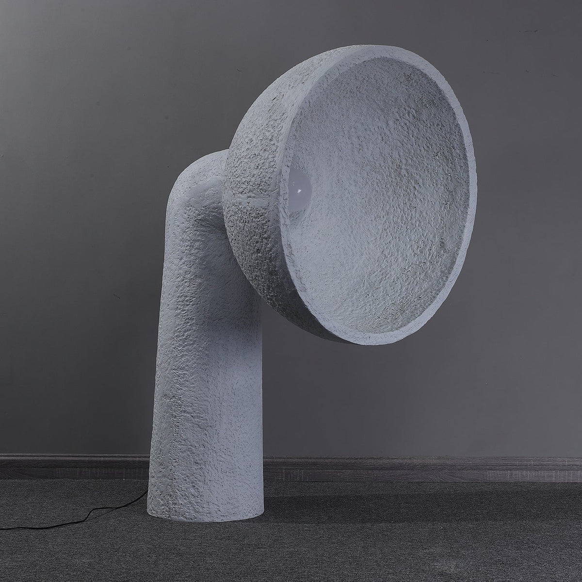 Arliris bordlampe i beton