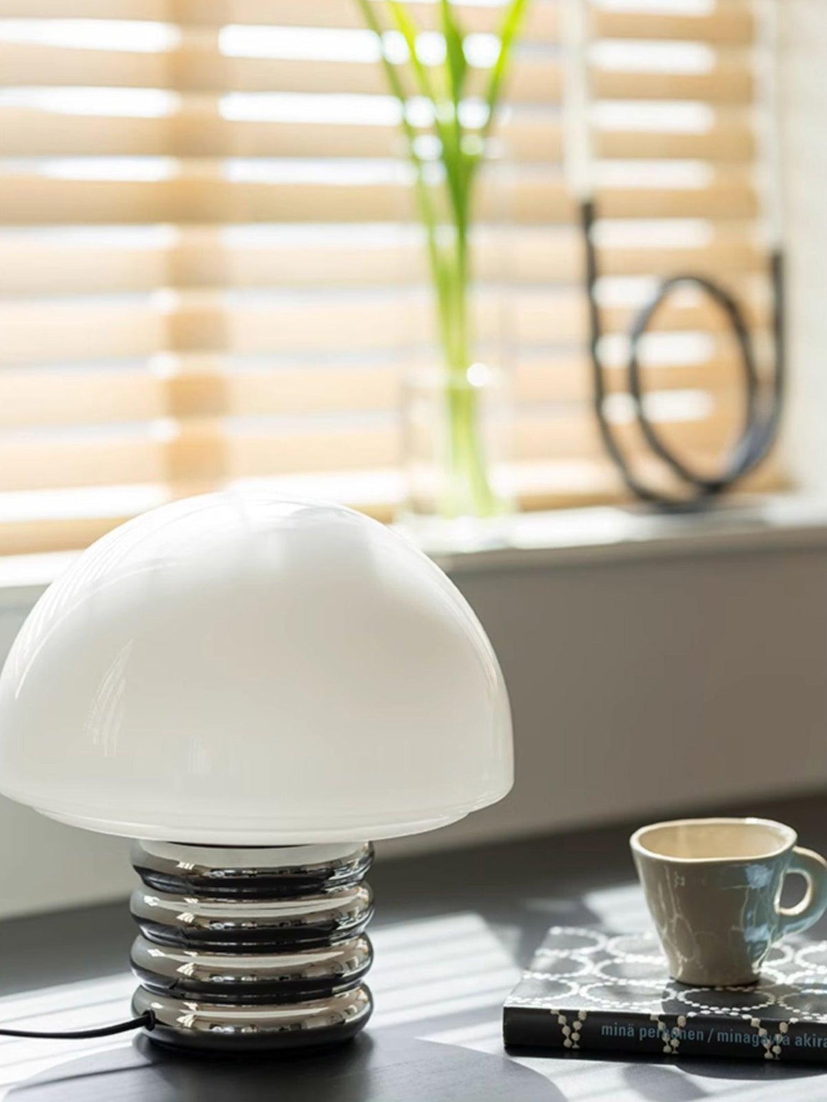 Ortvin minimalistisk glasbordslampa
