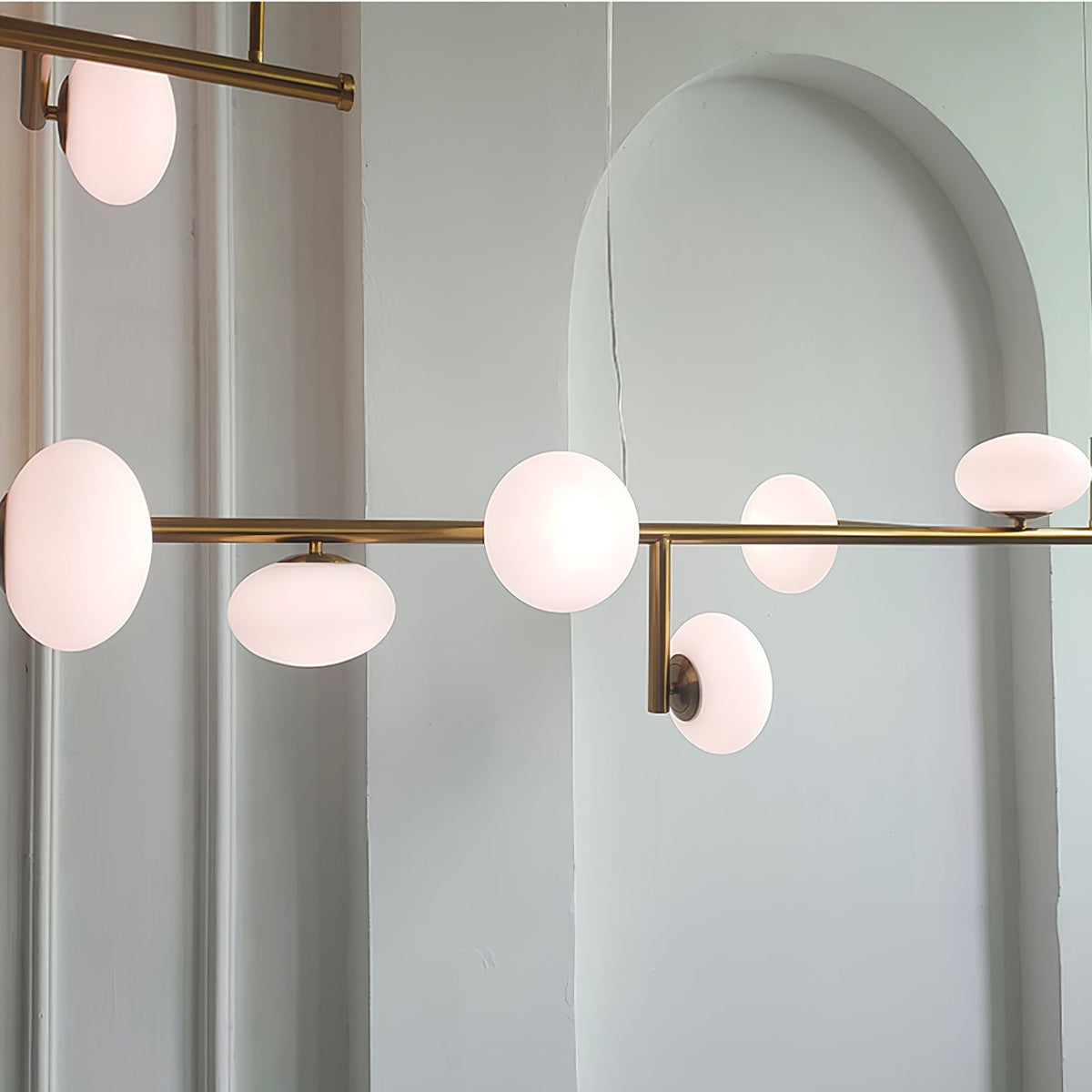 Balance moderne lysekrone i glas