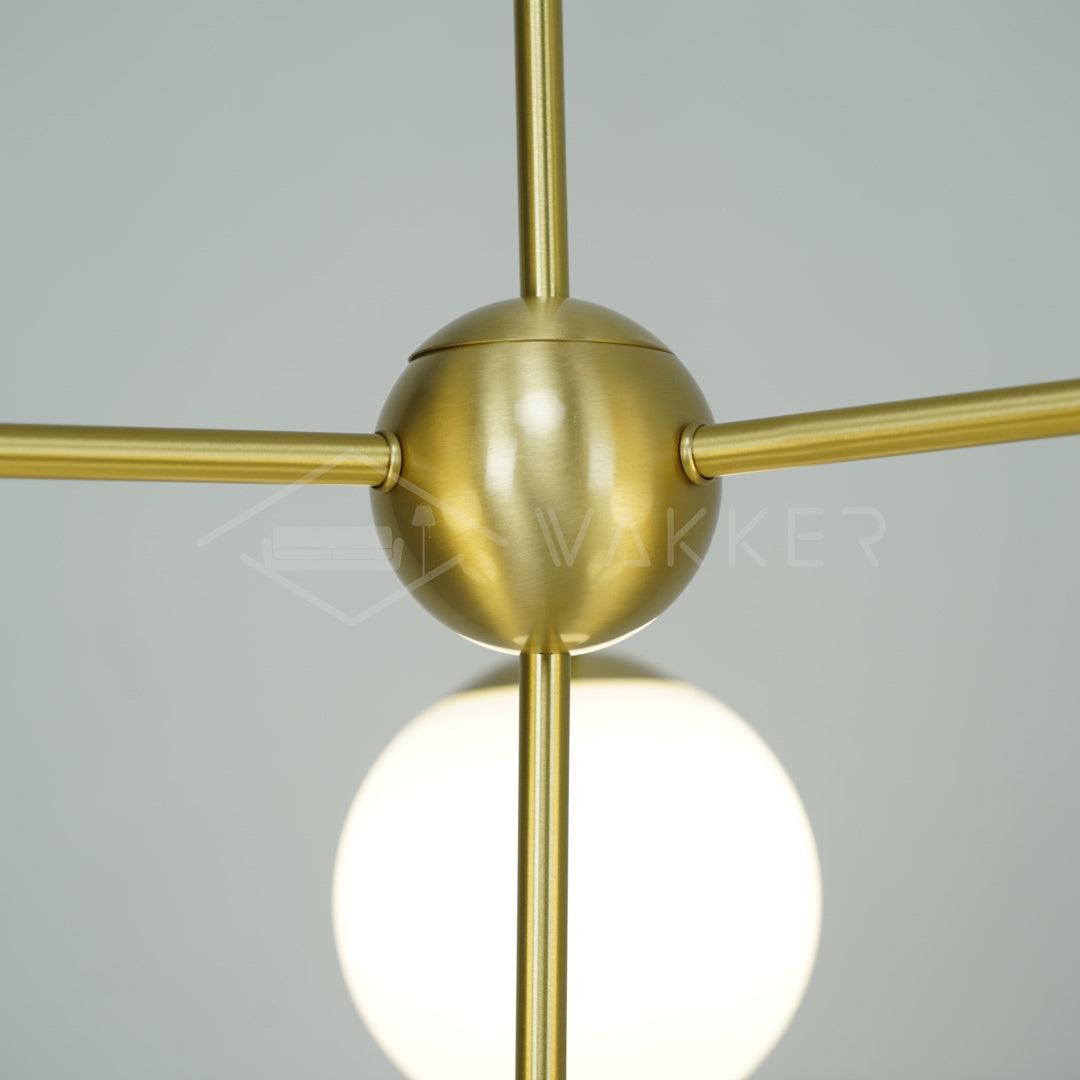 Casoella moderne Sphere & Stem-lysekrone i guldfarve med LED