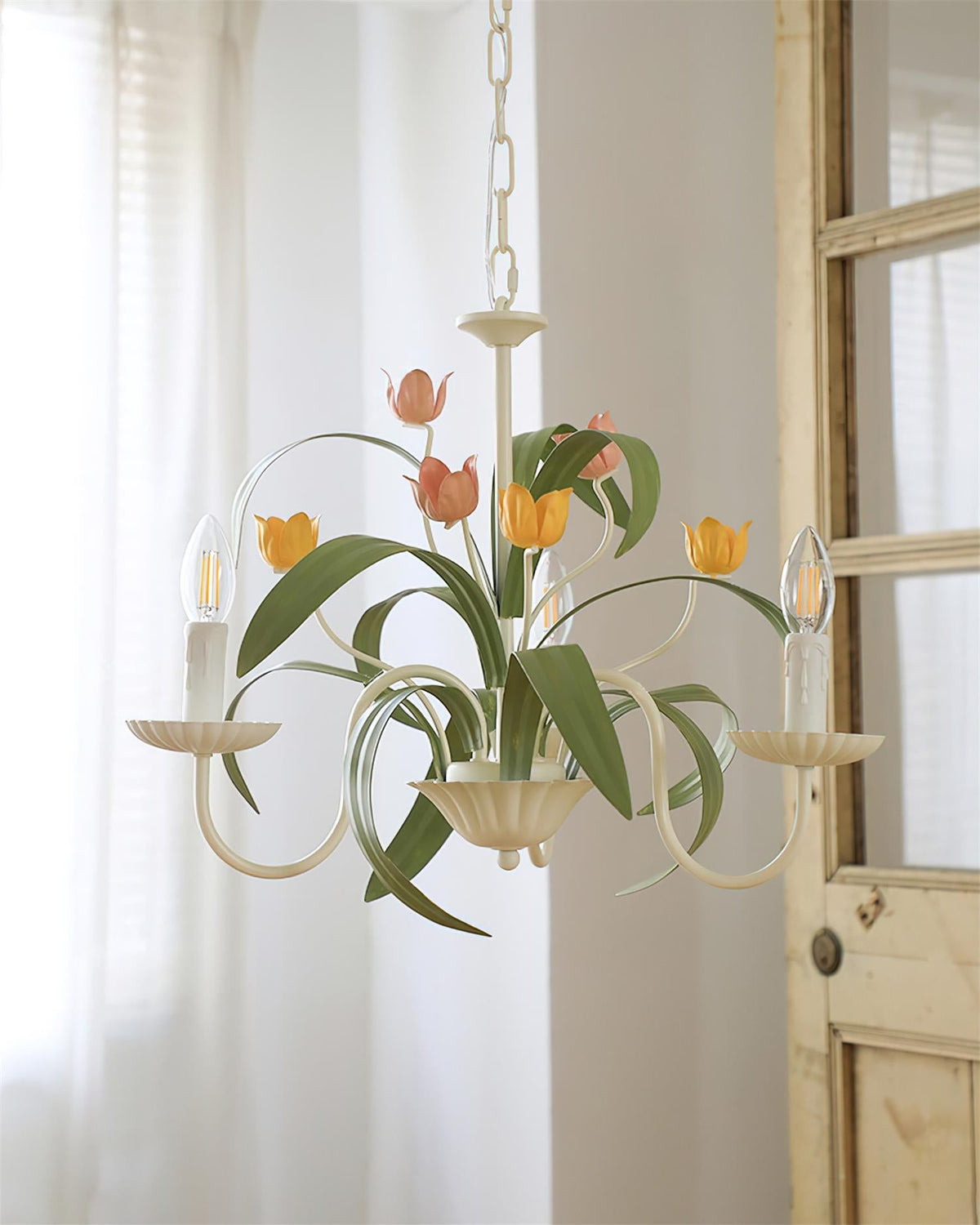 Aveniena Chandelier