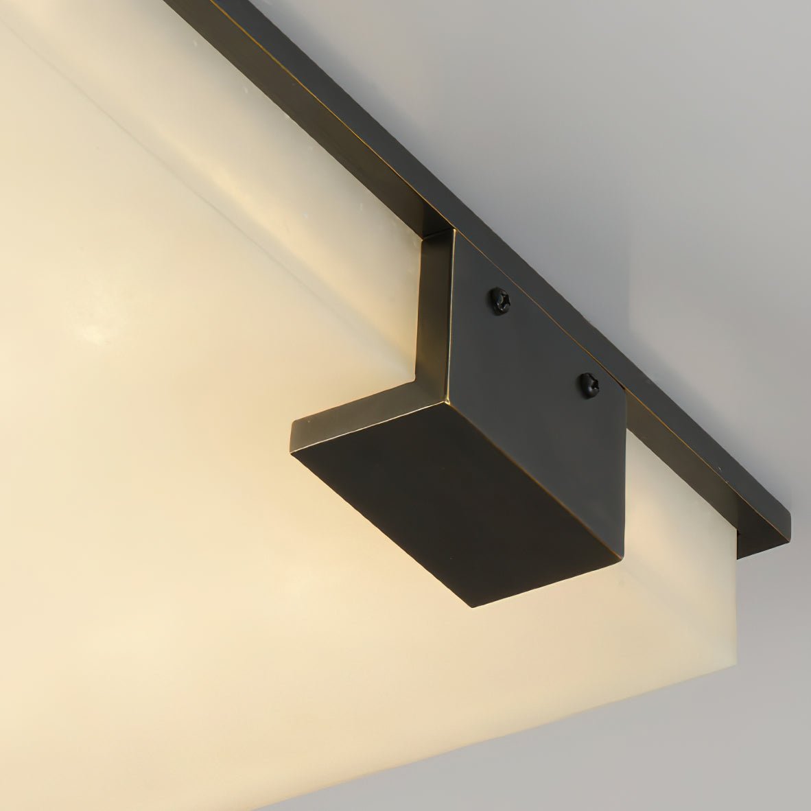 Candeeiro de teto Kevenq minimalista em alabastro
