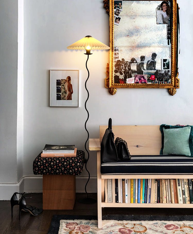 Lioraven minimalistisk gulvlampe i stof