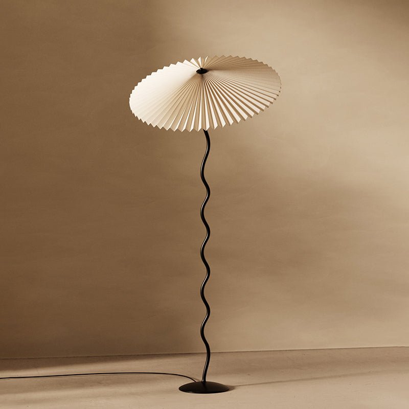Lioraven minimalistisk gulvlampe i stof