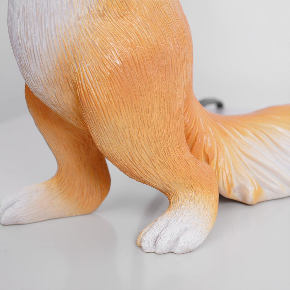 Niranielle finurlig bordlampe i resin