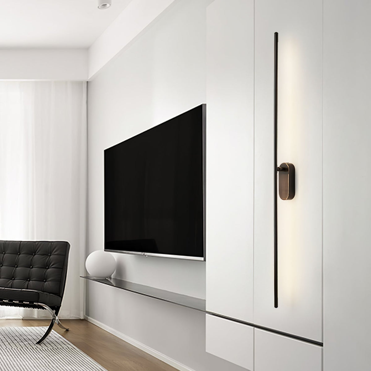 Marissa tikunmuotoinen messinkinen seinävalaisin