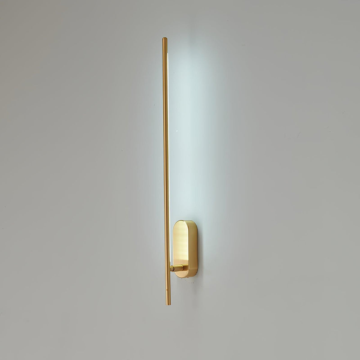 Vrysl minimalistisk vägglampa i stavmodell med stickkontakt
