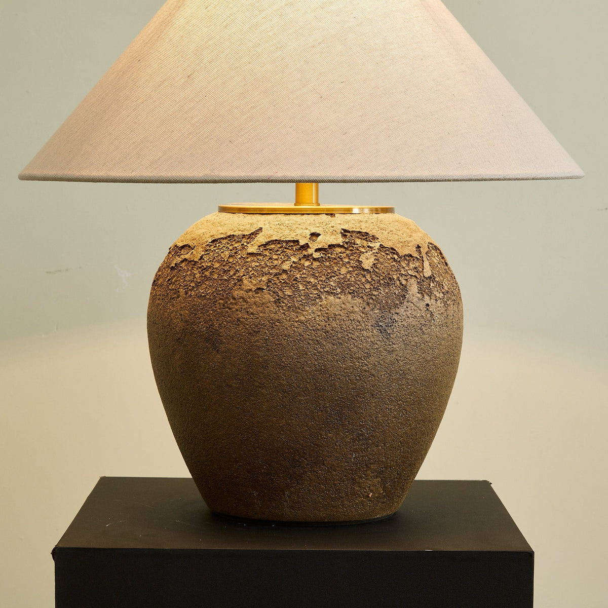 Enid moderne keramisk bordlampe