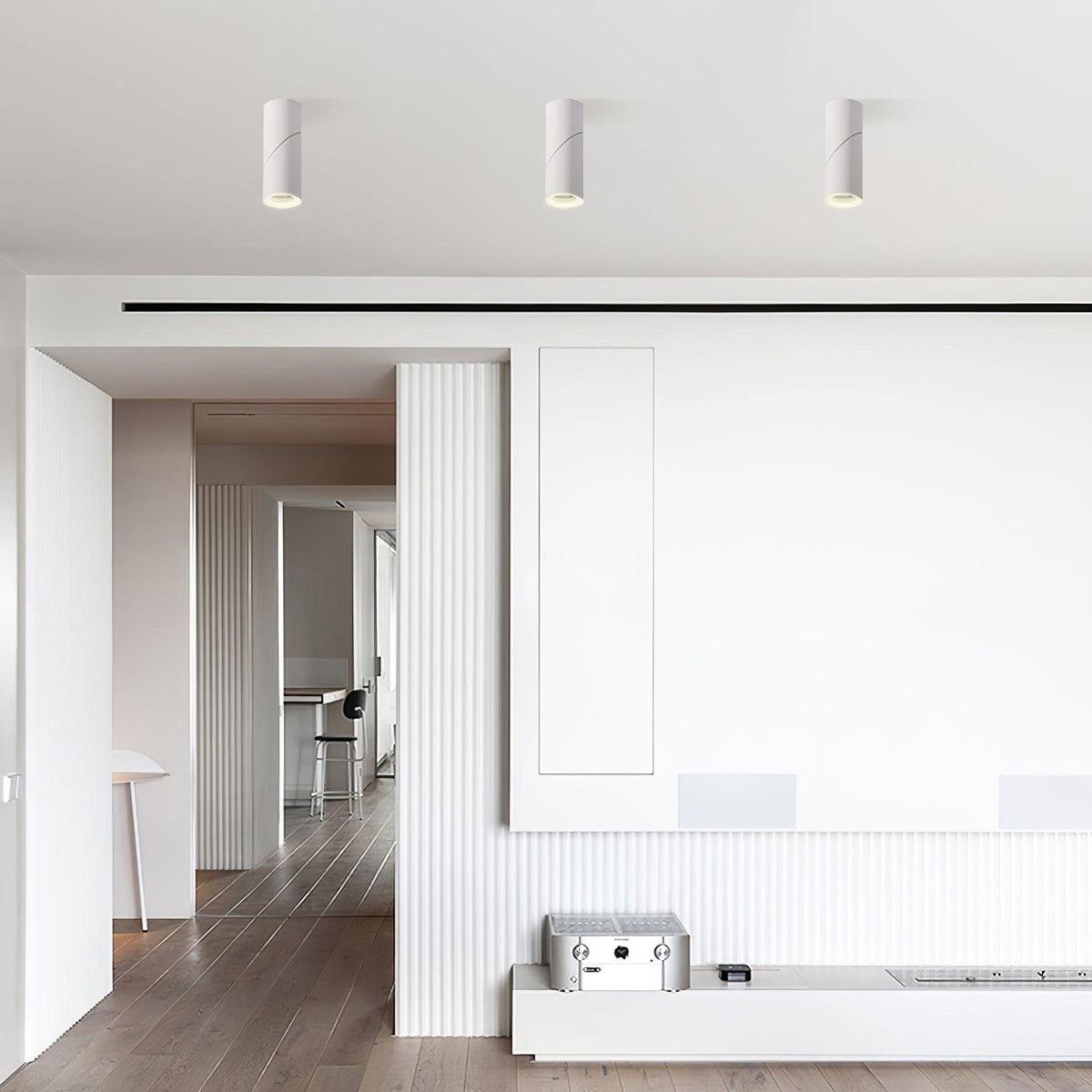 Avenaora taklampa med justerbara LED-spotlights, solig