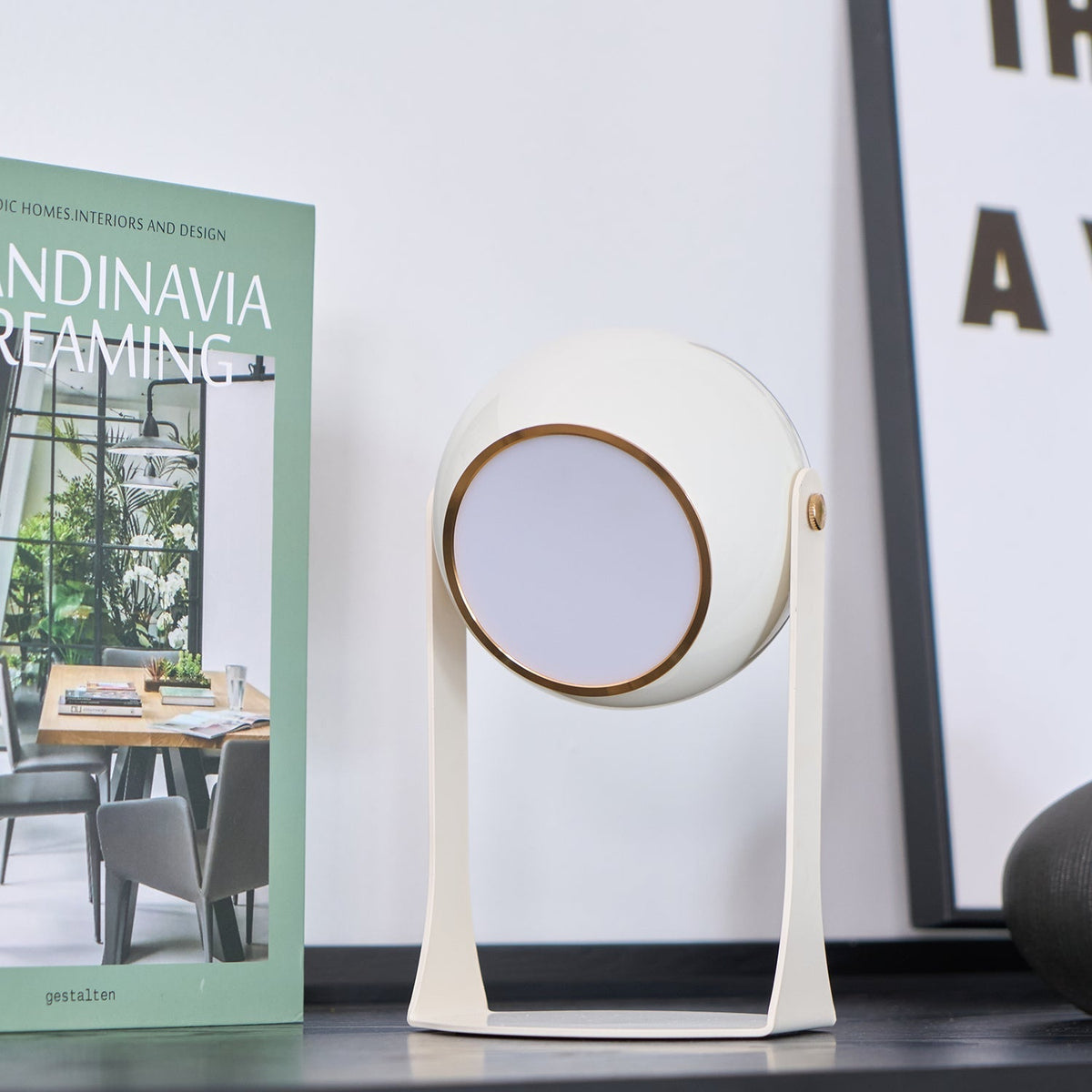 Ulsken minimalistisk bordlampe i akryl