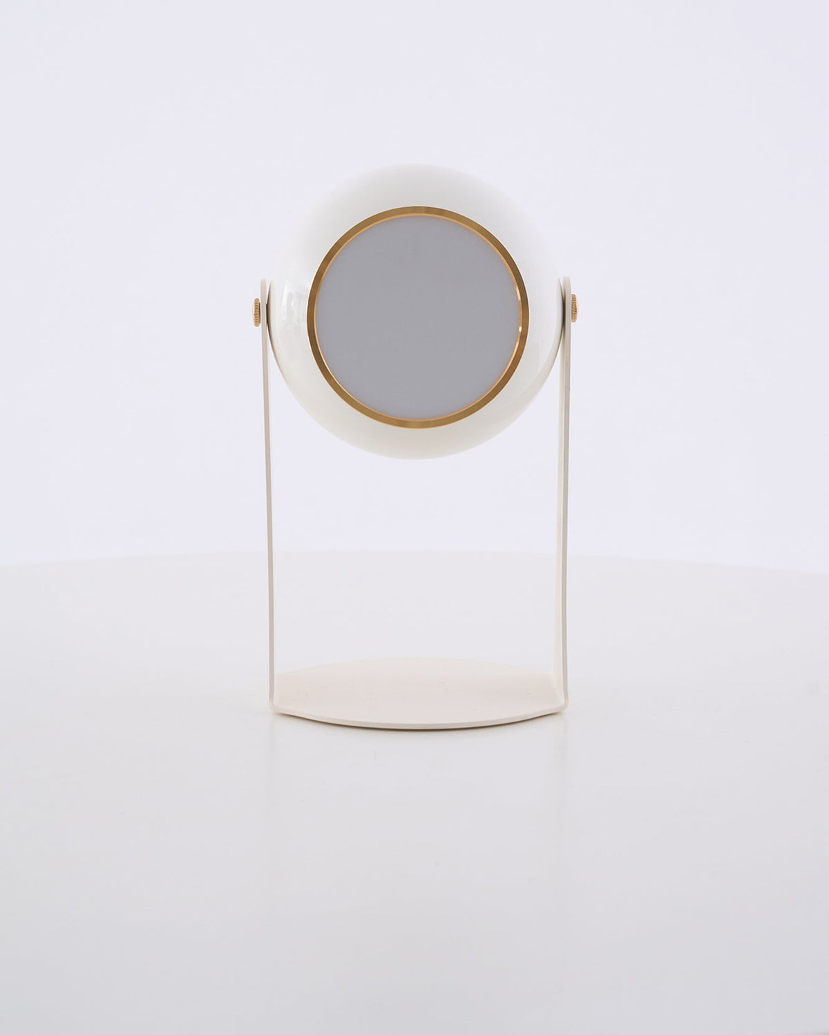 Ulsken minimalistisk bordlampe i akryl