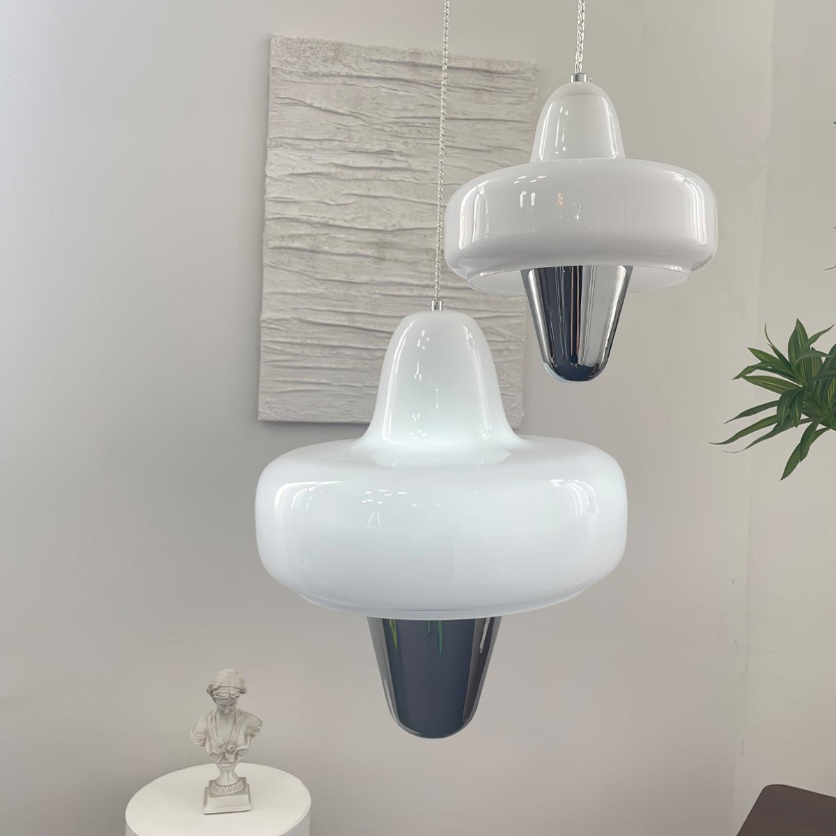 Nuvia minimalistisk pendellampe i glas