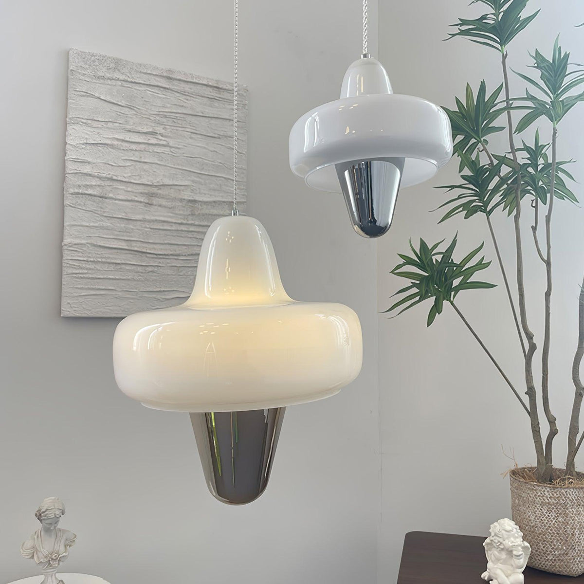 Nuvia minimalistisk pendellampe i glas