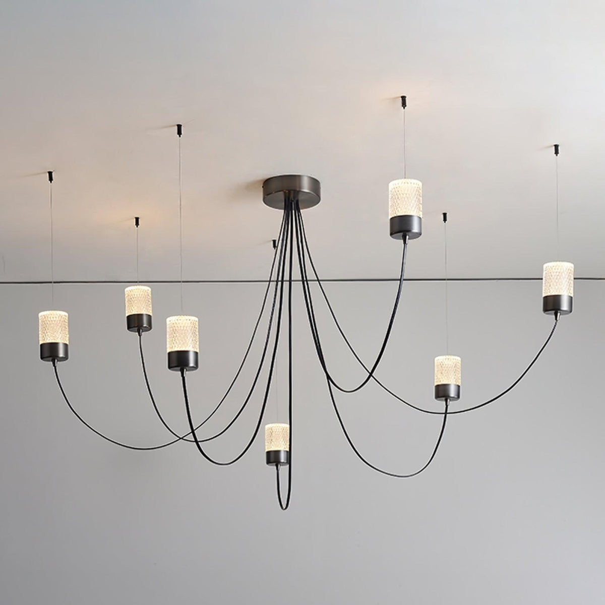 Candeeiro de teto em vidro com elegância oscilante Veluaria