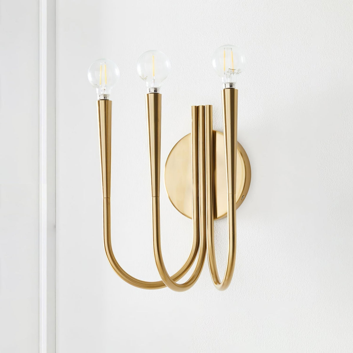 Eoveth exklusiv elegant vägglampa med arm i glas