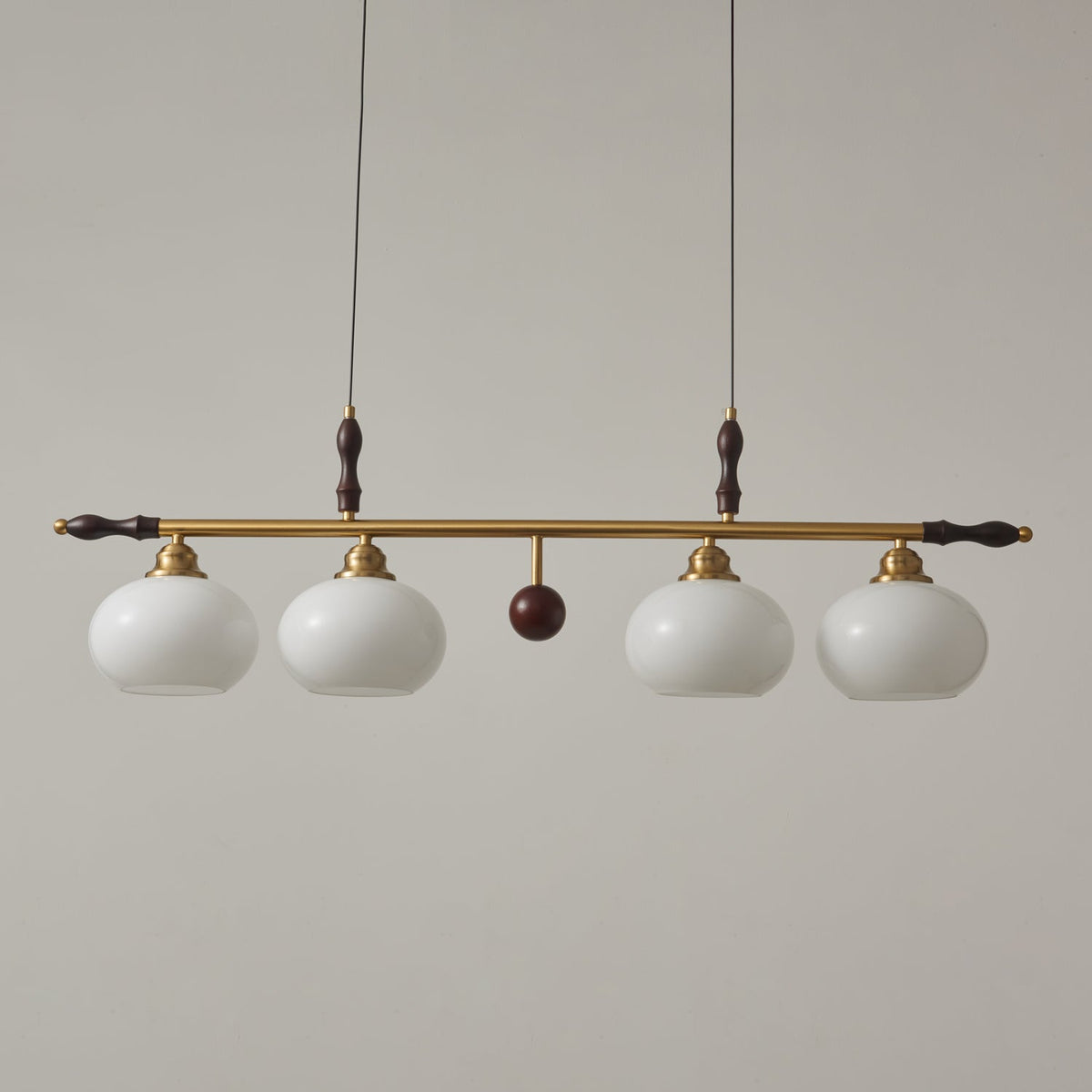 Runell Eksklusiv elegant traditionel pendellampe i træ og glas